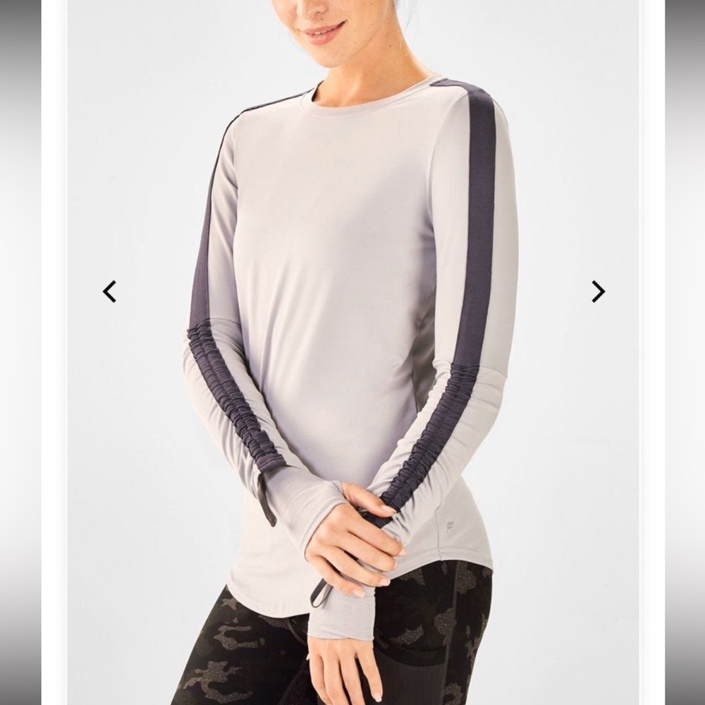 FABLETICS Cashel Adjustable L/S Top Size S Small $50 EUC Two Tone Gray